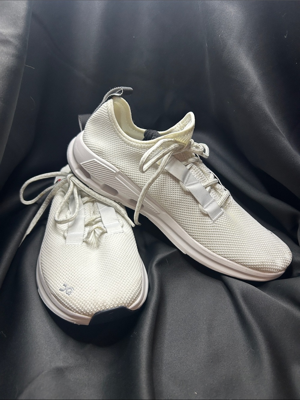 On Running Men's Off-White Knit Sneakers